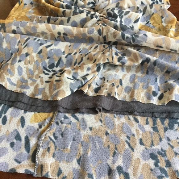 Anthropologie Weston Wear Mesh Floral V-Neck Top - Picture 8 of 8